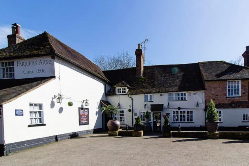 Beautiful Renovated Cottage In Mersham Ashford Kent Exterior foto