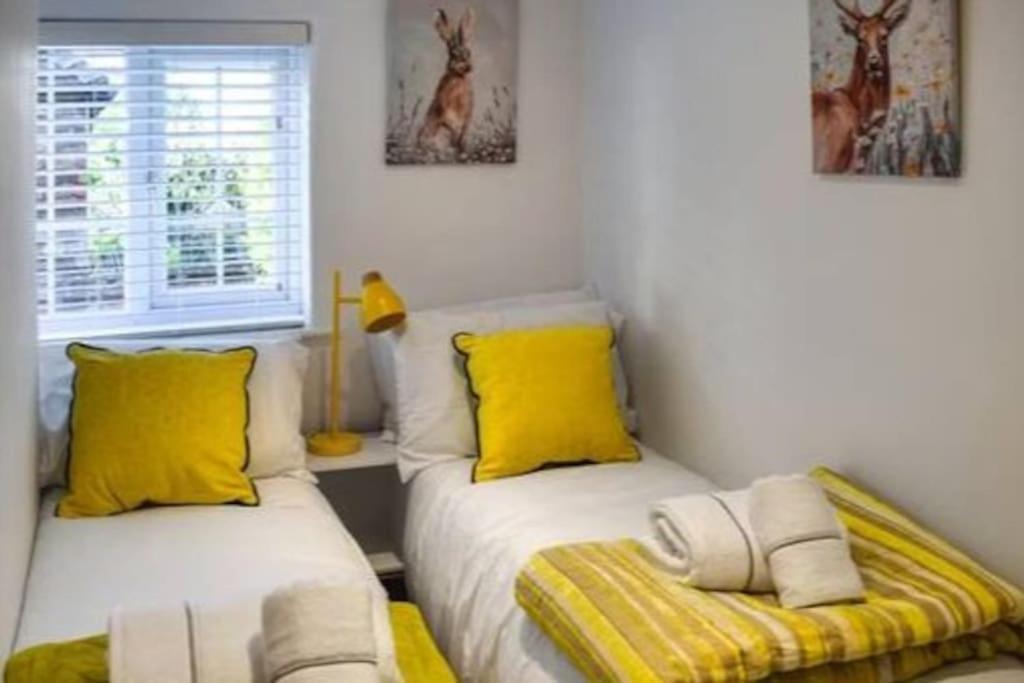 Beautiful Renovated Cottage In Mersham Ashford Kent Exterior foto